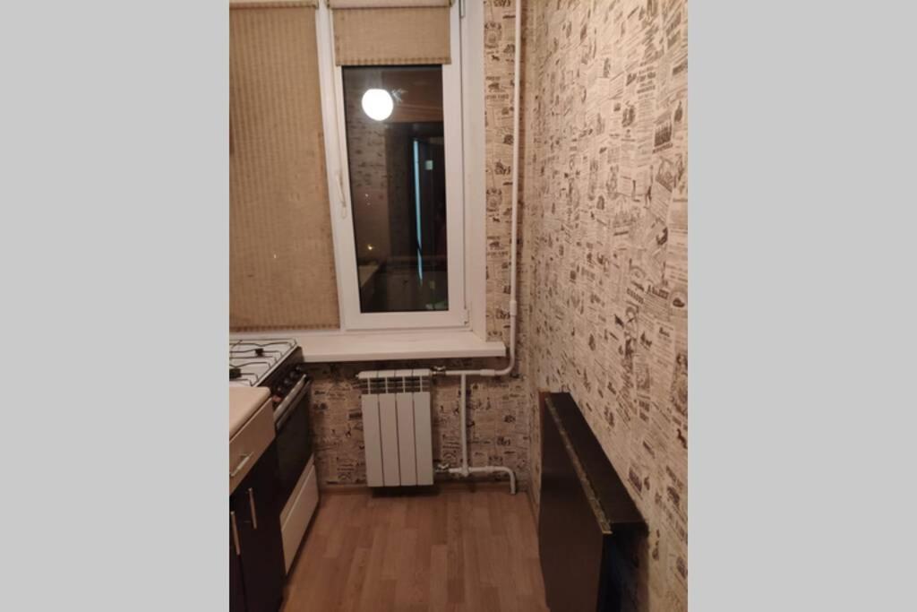Small Apartment For 2 เคียฟ ภายนอก รูปภาพ